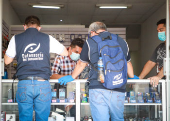 Continúan inspección en comercios para evitar el cobro indebido del extinto impuesto a la telefonía