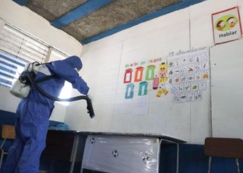 Desinfectan más centros de votación para prevenir el Covid-19