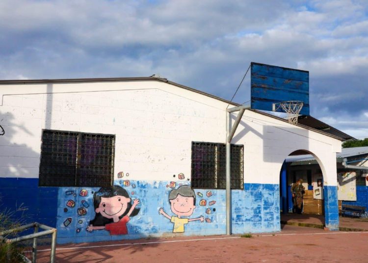 Gobierno renovará 11 centros escolares de la zona alta de Chalatenango