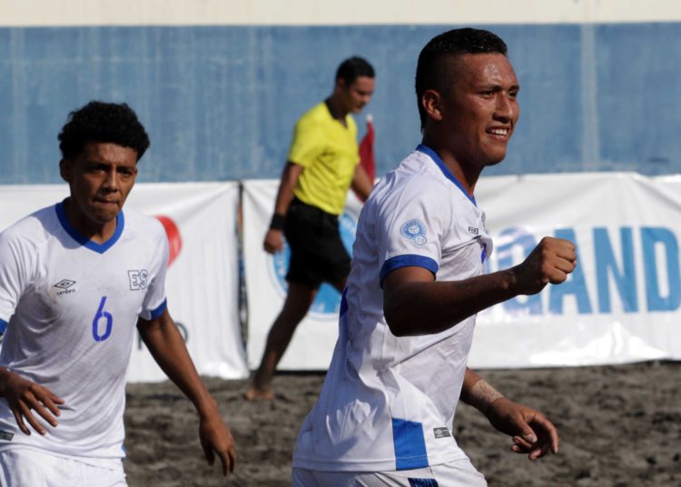 Selección de playa de El Salvador gana serie amistosa a Costa Rica