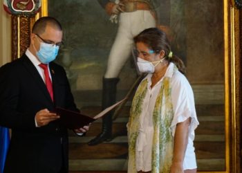 Venezuela expulsa a la embajadora de la UE y el bloque pide revertir la medida