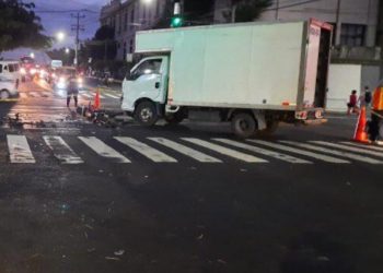 Motociclista fallecido en accidente de tránsito en San Salvador