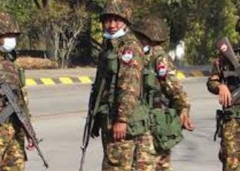 Golpe de Estado en Myanmar: el Ejército detuvo a varios políticos y líderes civiles