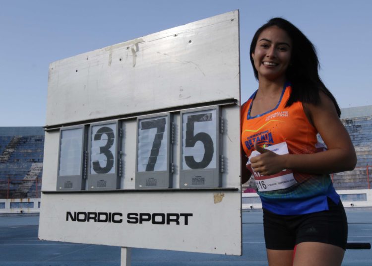 El primer festival de saltos y lanzamientos con nuevos récords