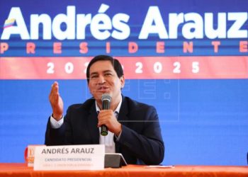 Fiscal general de Colombia llega a Ecuador para entregar información sobre el apoyo del ELN a la campaña de Andrés Arauz