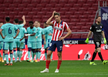 (VIDEO) Atlético Madrid cayó ante el Levante y alimentó las esperanzas de Real Madrid y Barcelona en la pelea por la Liga