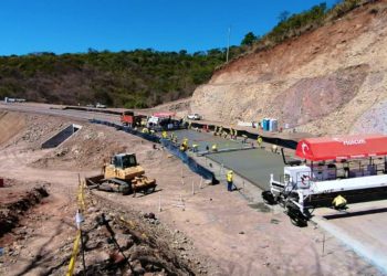 Un millón de árboles de los viveros de CEL serán sembrados en zona del “bypass” de La Libertad