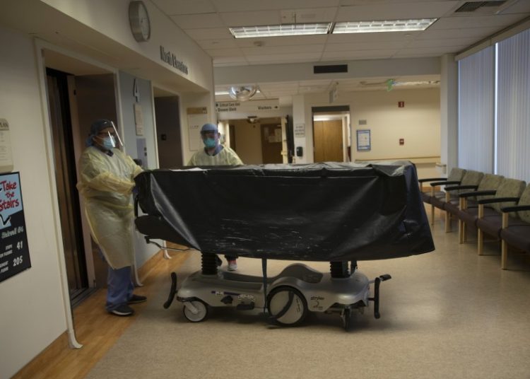 California se convirtió en el primer estado de EEUU en superar las 50 mil muertes por coronavirus