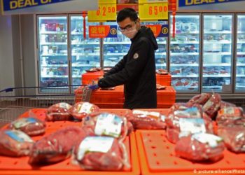 Estados Unidos rechazó la teoría china que culpar de la pandemia a la importación de comida congelada