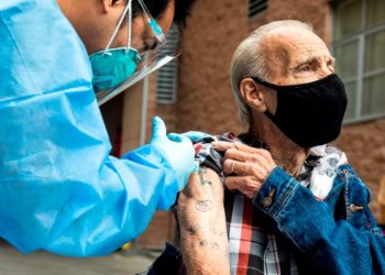 Joe Biden celebró la aplicación de las primeras 50 millones de dosis de la vacuna contra el COVID-19 en Estados Unidos