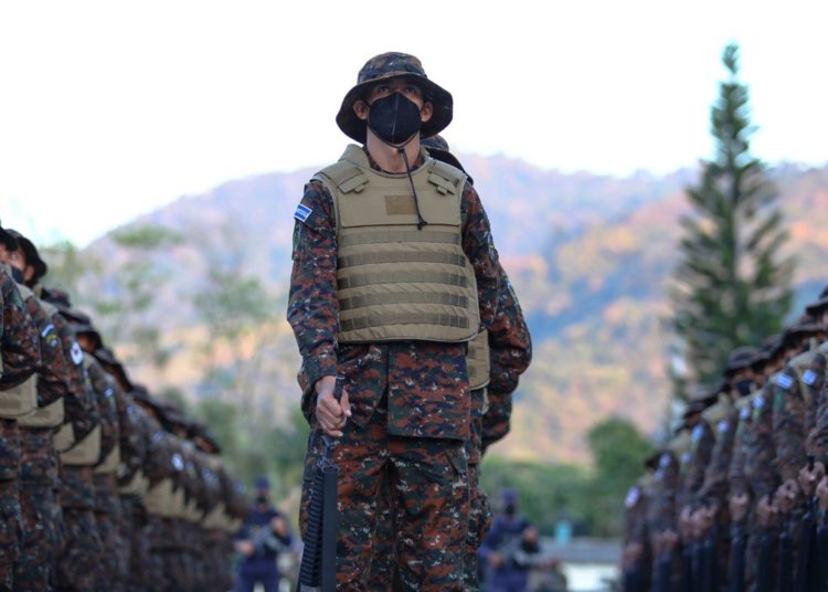 España reconoce el valor de la Fuerza Armada de El Salvador en misión de paz en Líbano