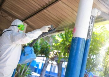 Más de un mil 500 escuelas y centros de votación son desinfectados a partir de este domingo