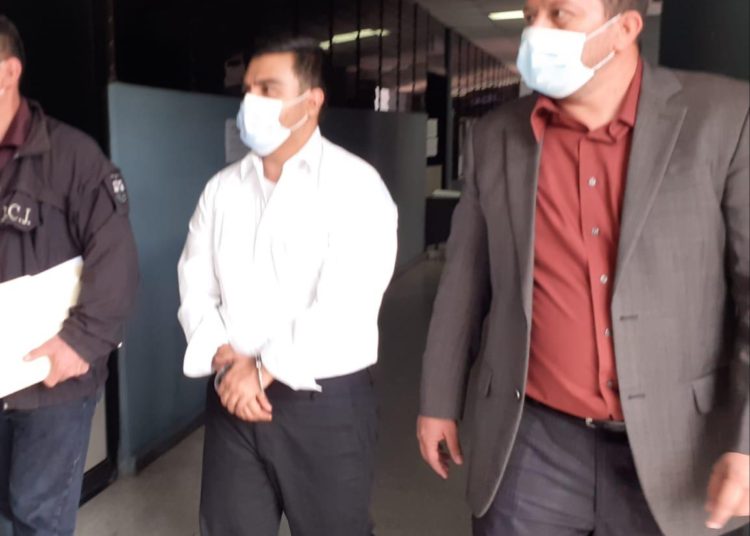 Adán Salazar Martínez, hijo de “Chepe Diablo” se entregó ante juzgado por el delito de lavado de dinero y activos