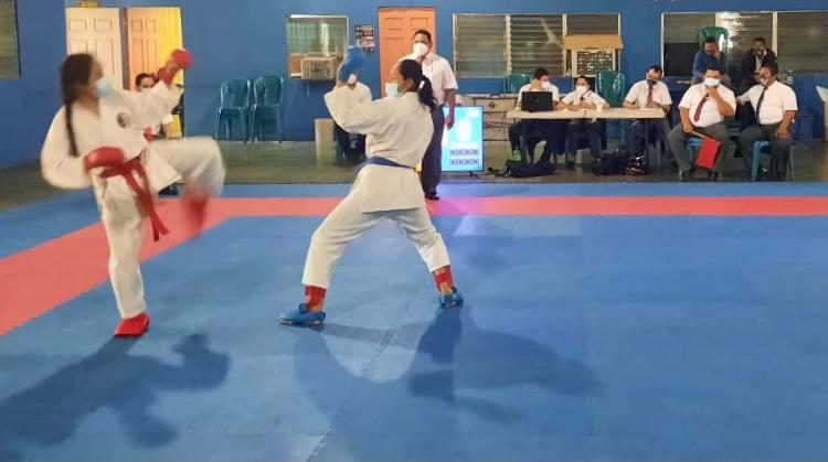 La Federación Salvadoreña de Karate do realizó su tope juvenil selectivo