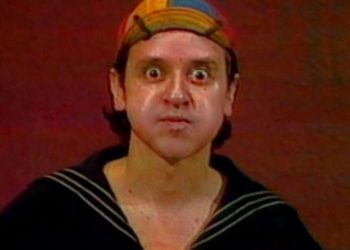 La divertida foto de Carlos Villagrán tras el bikinazo de la “Chilindrina”