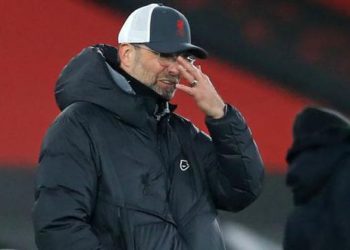 Muere la madre del entrenador del Liverpool Jürgen Klopp quien no podrá viajar a Alemania para despedirla por la restricciones de la pandemia