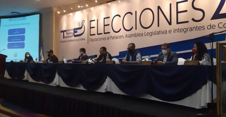 Se filtra audio en el que Coordinador de Comisión Informática del TSE declara emergencia por fallas en el sistema