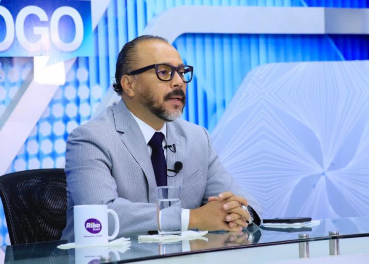 Ernesto Castro: «La oposición sabe que va para afuera»