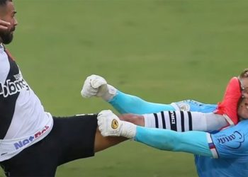 (VIDEO) Brasil: El arquero Douglas Friedrich del Bahía sufrió una grave lesión y no saben cuándo podrá volver a jugar