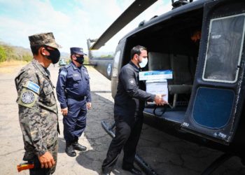 Vacuna contra Covid-19 llega a personal sanitario de San Francisco Gotera, Osicala y Santa Rosa de Lima