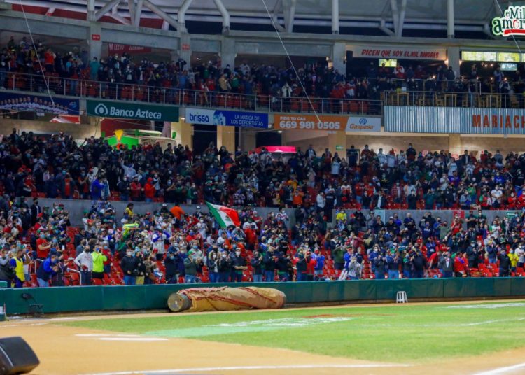 “Al rato llega la gente que no puede respirar”: la reacción de los médicos al arranque de la Serie del Caribe