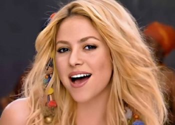 (VIDEOS) Shakira de fiesta, cumple 44 años