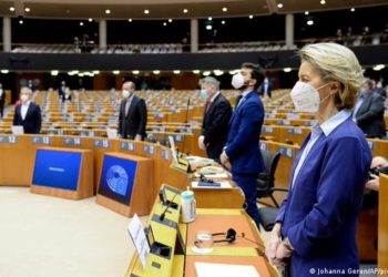 UE aprueba sanciones contra 19 funcionarios del gobierno venezolano