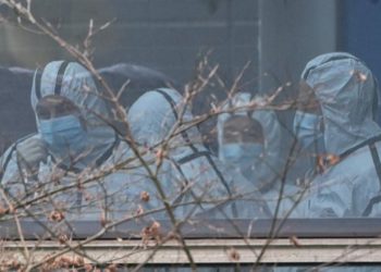 Experto de OMS pone en duda información de inteligencia de EE.UU. sobre el origen del COVID-19