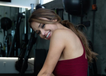 Yanet García hace ejercicio y deleita a fans