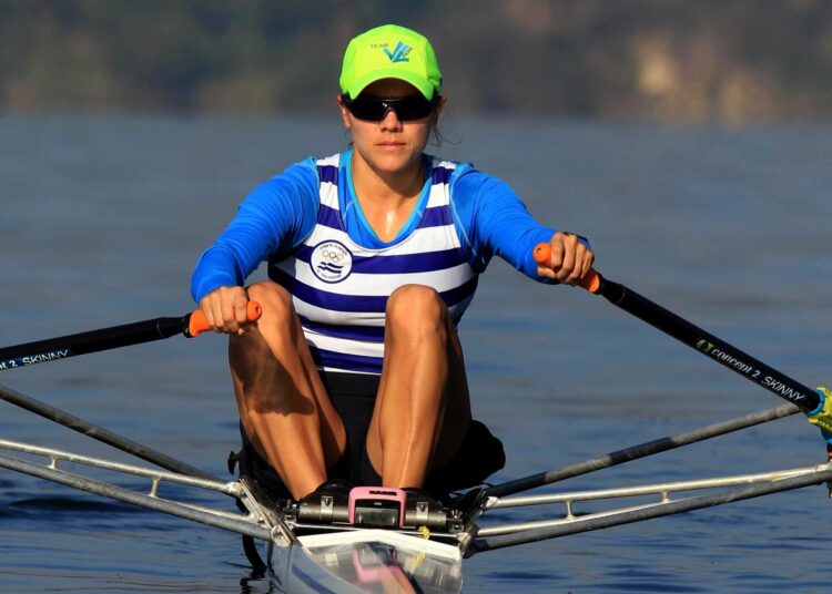 La remera salvadoreña Adriana Escobar sigue con la preparación para su participación en los Juegos Centroaméricanos