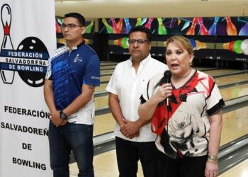 Aida Granillo una apasionada del Bowling
