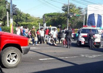 Vendedor ambulante es atropellado por vehículo de Corte Suprema de Justicia