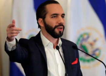 «Agreden sexualmente a una mujer, pero ARENA hace un ‘proceso sancionatorio interno'»: Bukele en caso de periodista de C10