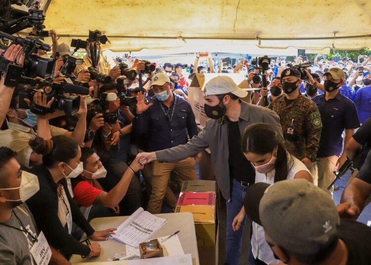 Se disparan al alza los bonos internacionales de nuestro país con los resultados electorales del domingo