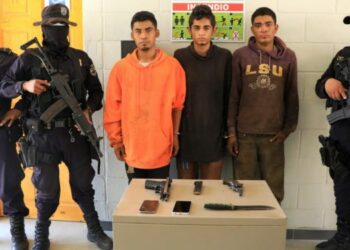 Capturan a sujetos implicados en secuestro de conductor de rastra