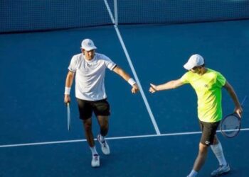 Marcelo Arévalo y Matwé Middelkoop caen en octavos de final en el ATP 500 de Dubái