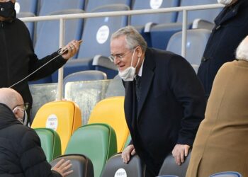 Suspendieron al presidente y a los médicos de la Lazio por esconder casos positivos de coronavirus en el plantel