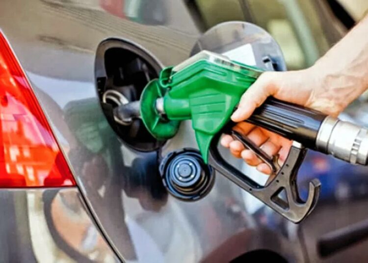 Precios de combustibles incrementarán hasta $0.17 desde este martes