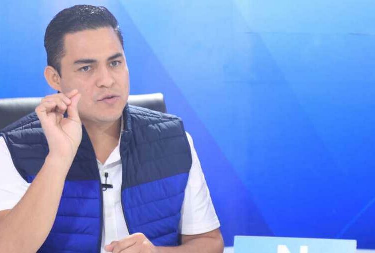 Henry Flores no descarta eliminar el contrato con Teclaseo y auditar irregularidades en la gestión de d’Aubuisson