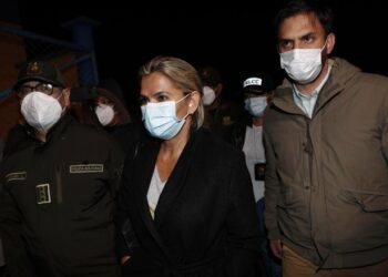 Detenida la expresidenta interina de Bolivia Jeanine Áñez, acusada de «sedición y terrorismo»