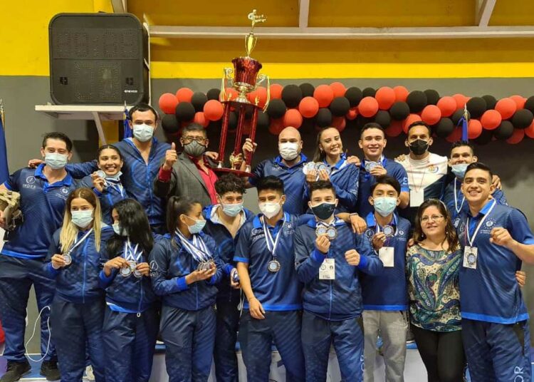 Karatecas salvadoreños revalidan en título de campeón centroamericano