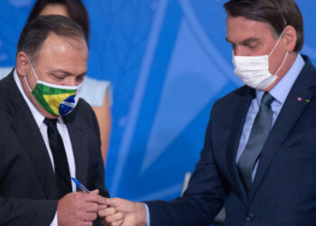 El presidente de Brasil, Jair Bolsonaro anuncia a su cuarto ministro de Salud en medio de la pandemia