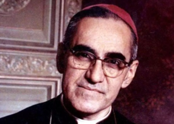 Salvadoreños conmemoran la muerte de Monseñor Romero