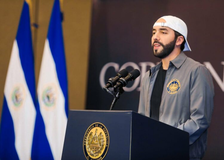 Presidente Bukele continúa siendo el mejor evaluado según encuestas