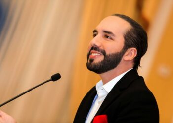 Presidente Bukele continúa siendo el mejor evaluado según encuestas