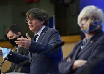 El Parlamento Europeo retira la inmunidad de Puigdemont y otros dos líderes independentistas catalanes