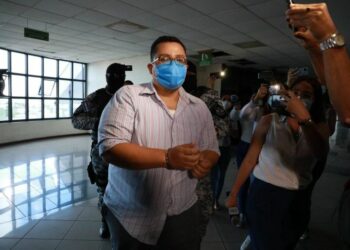 (VIDEO) Youtuber Roberto Silva enfrenta nueva acusación por el delito de violencia contra Schafik Handal