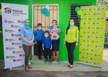165 familias afectadas por tormentas Amanda y Cristóbal se beneficiaron con entrega de viviendas y techos por parte de Sistema Fedecrédito
