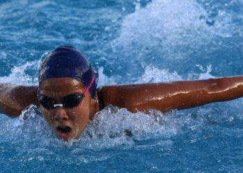 Federación Salvadoreña de Natación llevó a cabo la segunda toma de tiempo en la prueba de los 100 metros estilo libre