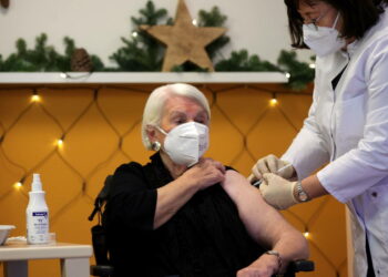 Alemania teme fracaso de vacunación ante posibles nuevas mutaciones del coronavirus